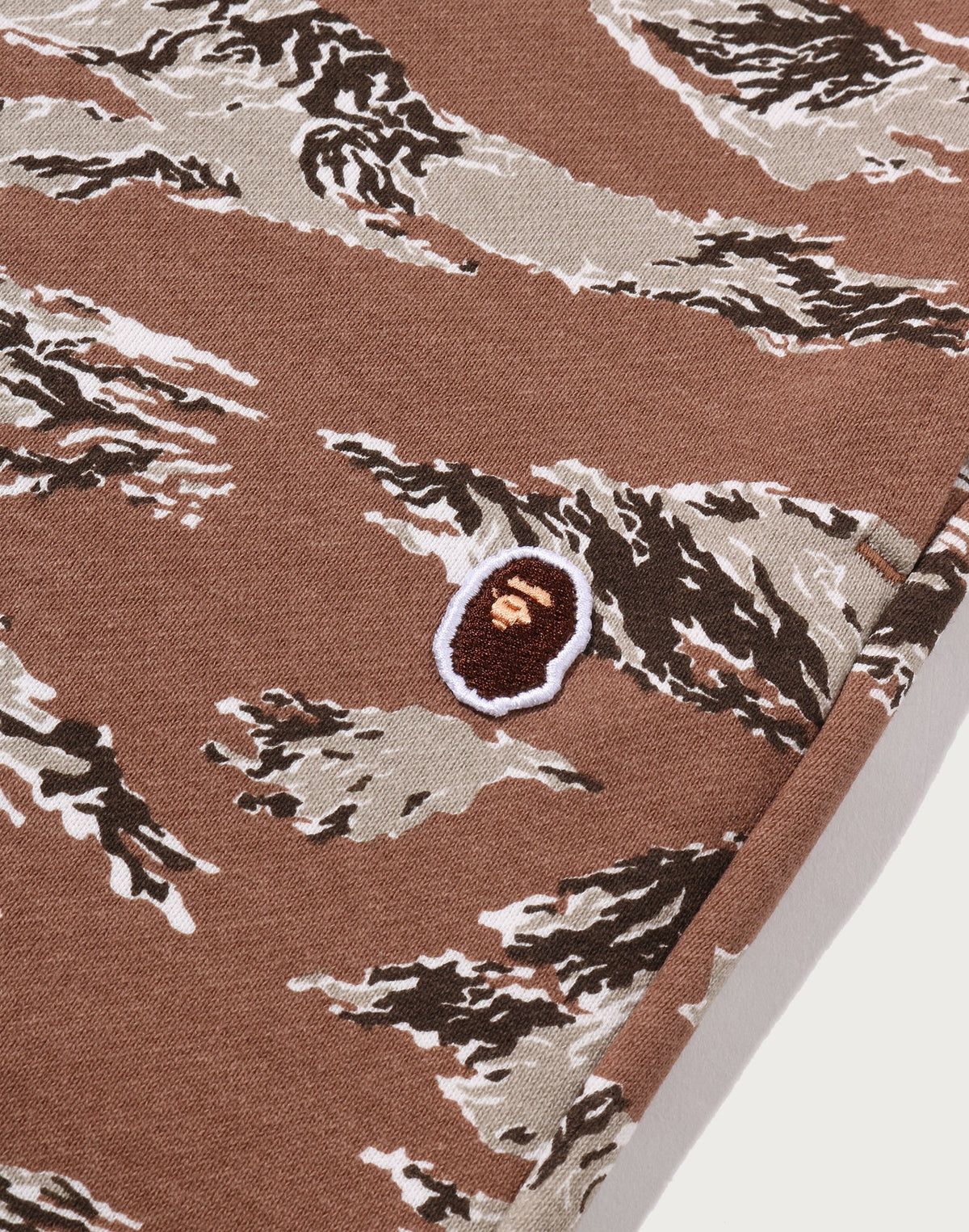 TIGER CAMO ONE POINT SWEATPANTS MENS