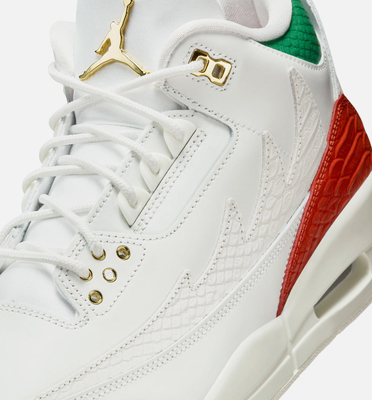 Air Jordan 3 Retro El Vuelo Men's Lifestyle Shoes - Summit White / Pine Green / Dragon Red / Metallic Gold
