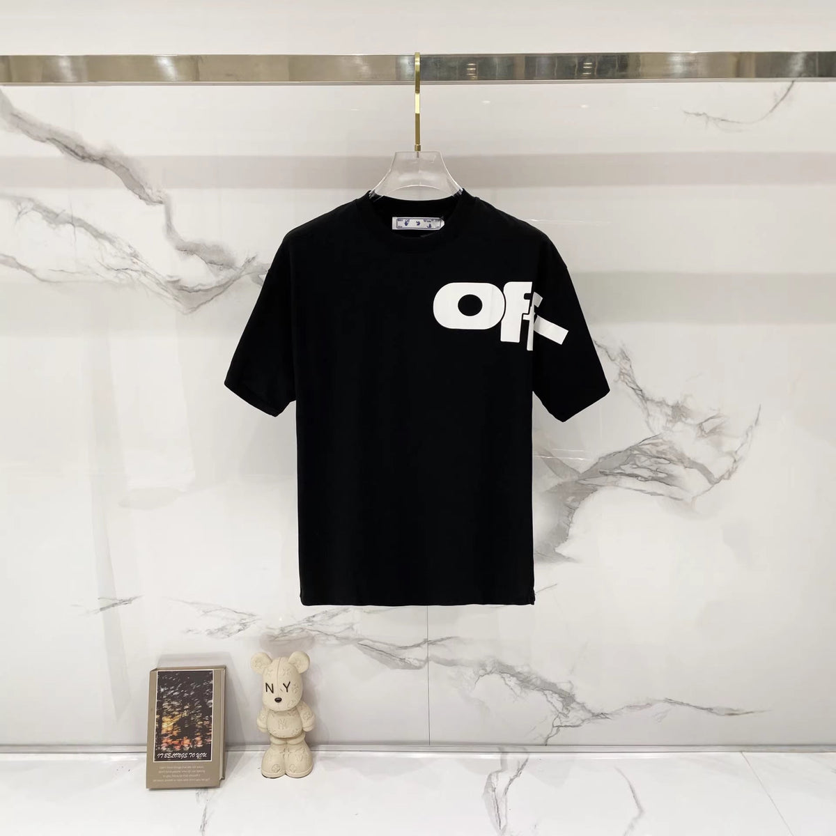 Off-White Oversized Letter Graphic Short Sleeve Crew Neck T-Shirt