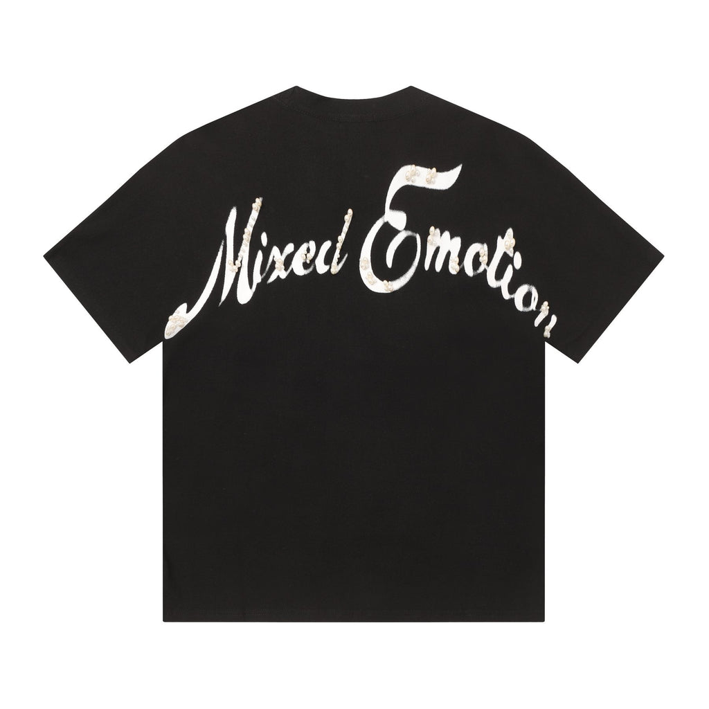 MIXED EMOTION Pearl Script Graphic T-Shirt