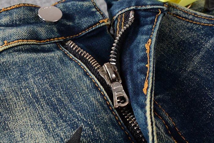 AMIRI #694 Jeans