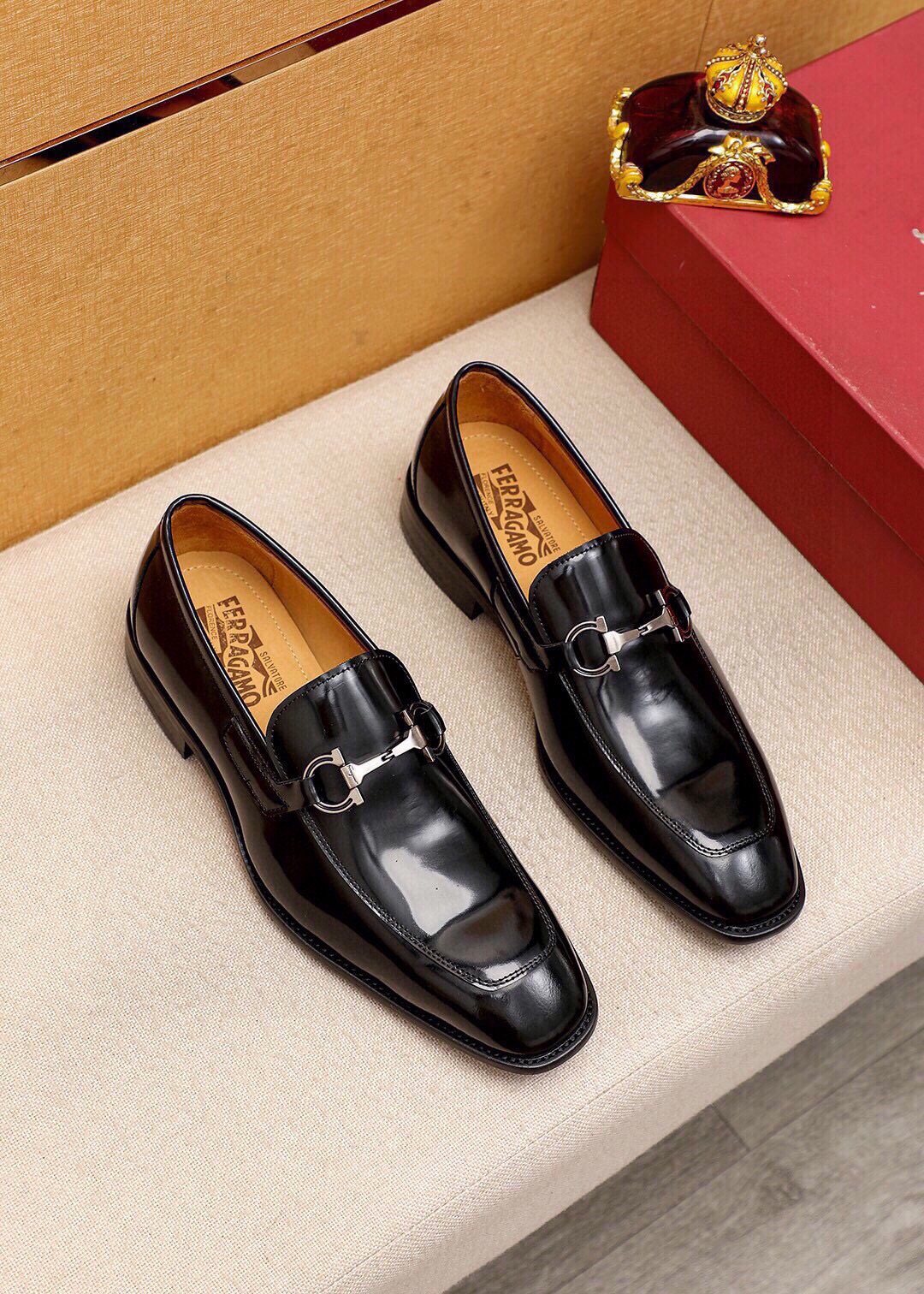 Ferragamo Buckle Leather Loafers
