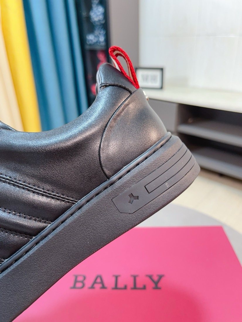 Bally Low-Top Leather Sneakers