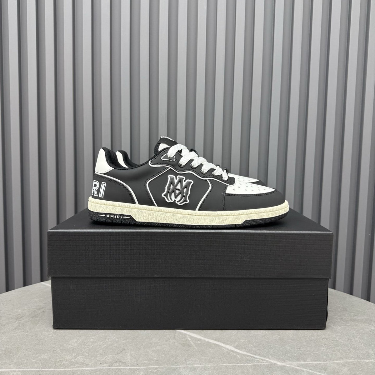 Amiri Contrast Panel Low-Top Sneakers
